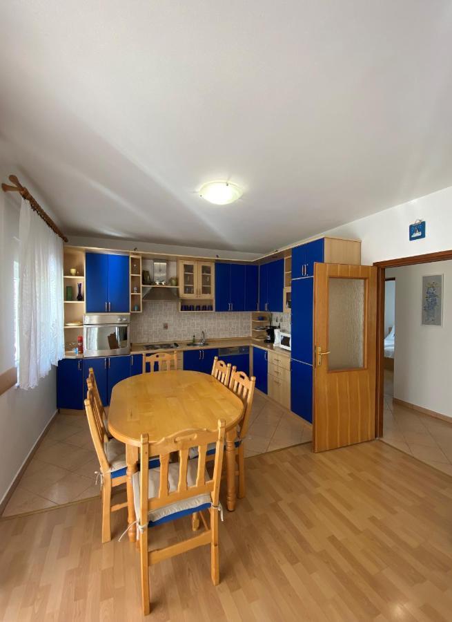 App Ratkovic Apartment Novi Vinodolski Exterior photo